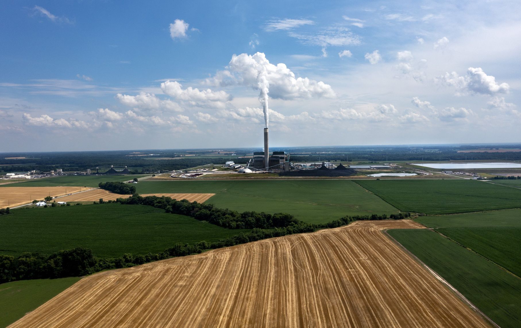 Prairie State Energy Campus, 1630 megawatt coal-fired power plant in Marissa
